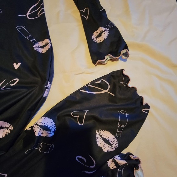 Long Sleeve Sleep Onesie L - Picture 4 of 5